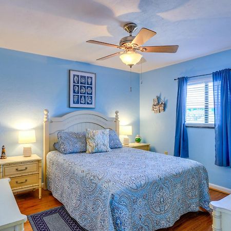 シダー・キー Waterfront Duplex With Dock And Views Near Town!ヴィラ エクステリア 写真