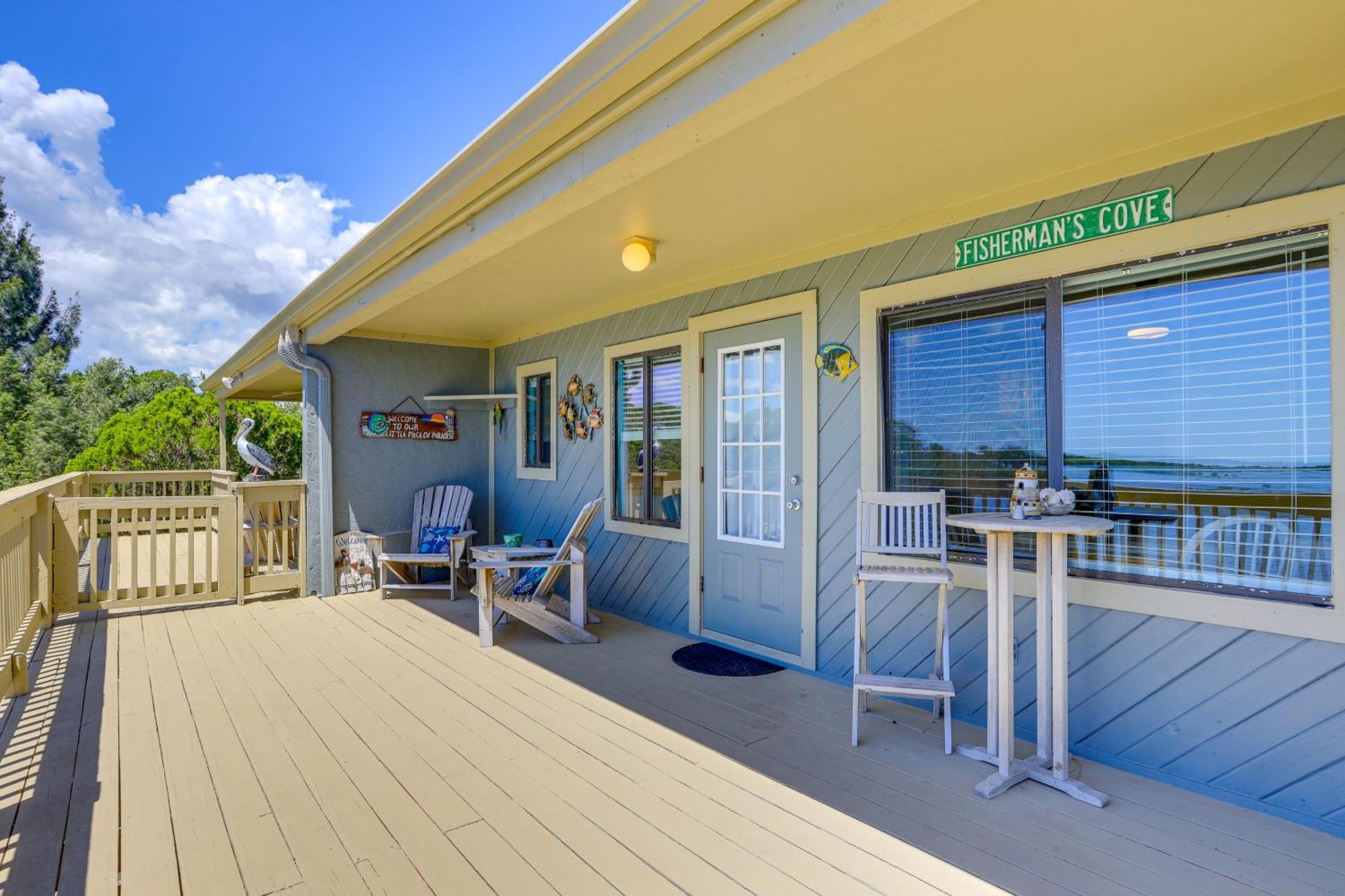 シダー・キー Waterfront Duplex With Dock And Views Near Town!ヴィラ エクステリア 写真